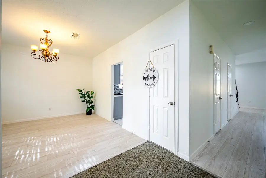 10122 Duchamp Drive, Houston, TX 77036 - #3