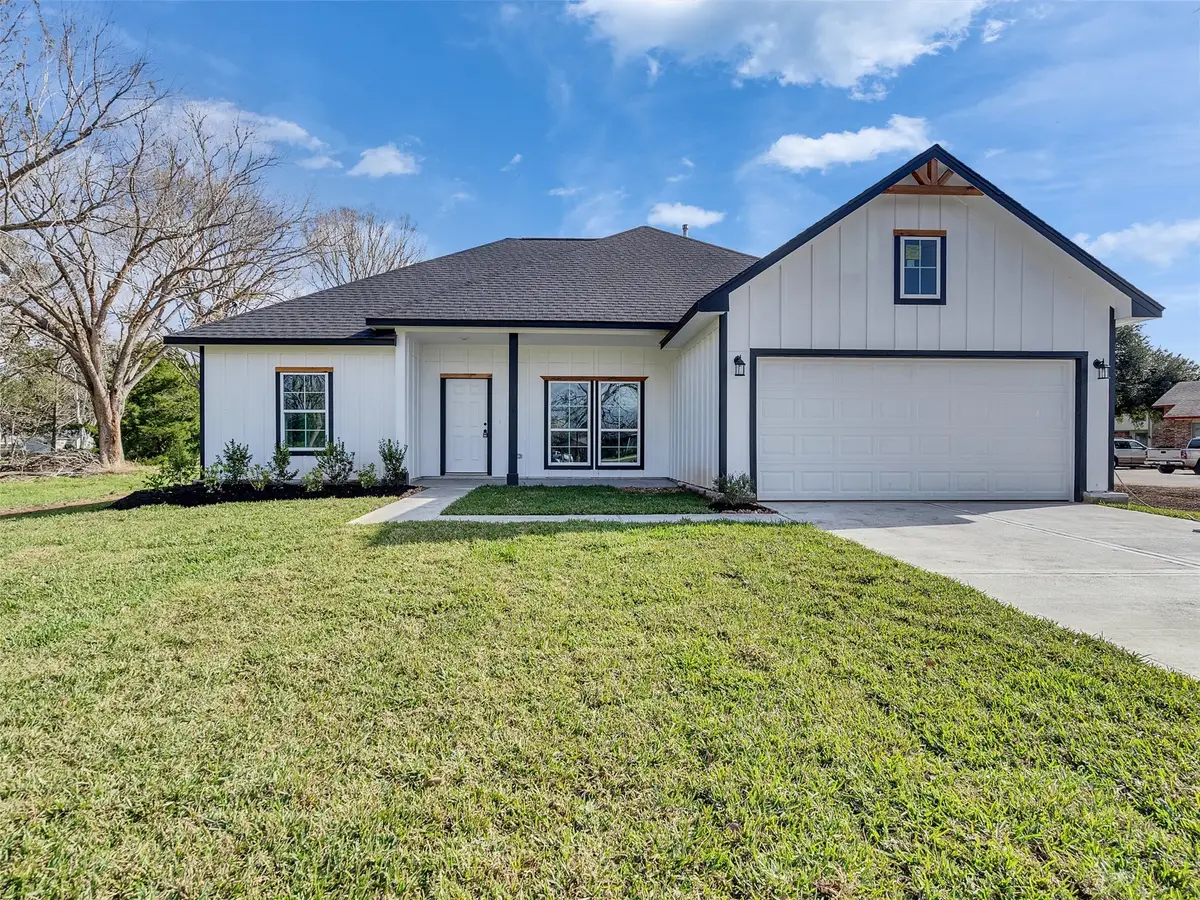 302 Gaines Street, Brazoria, TX 77422 - Image #1