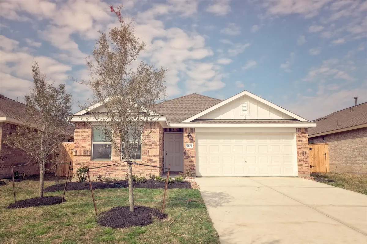 9530 Brookside Point Drive, Baytown, TX 77521 - #1