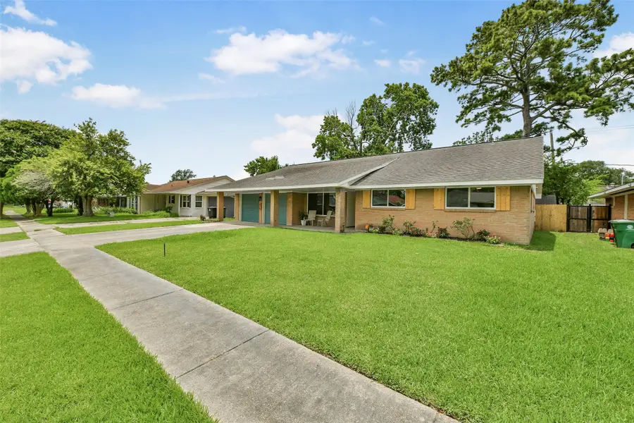 315 S Ravenhead Drive, Houston, TX 77034 - #3