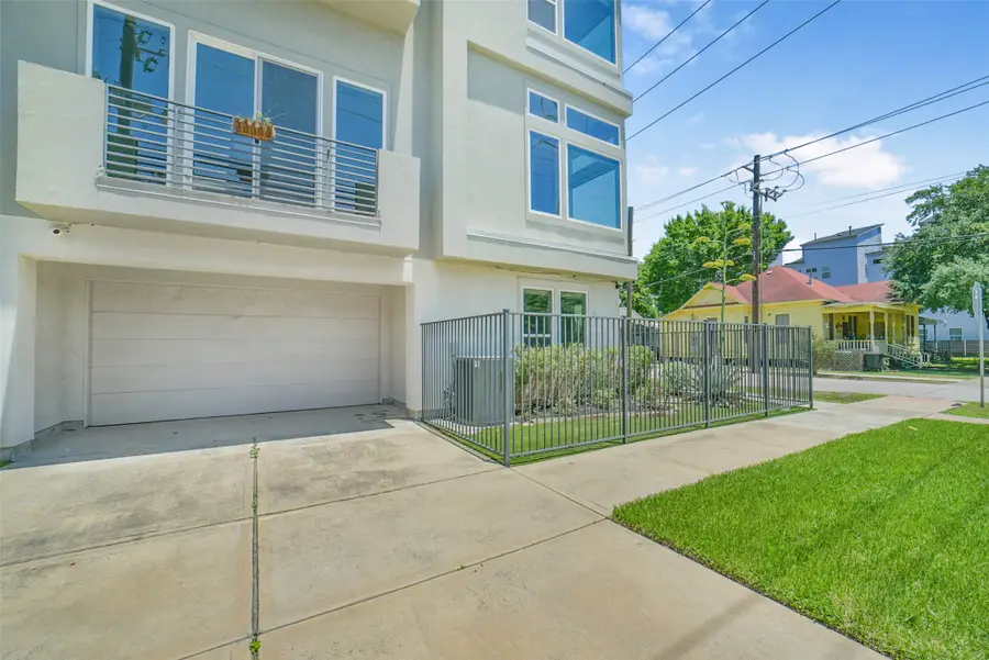 1703 White Street, Houston, TX 77007 - #3