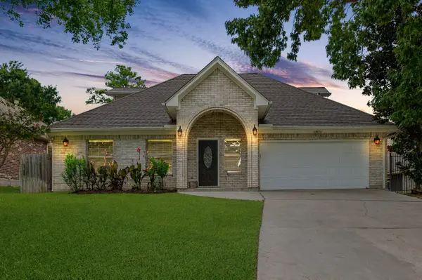 3737 Whisper Walk, Montgomery, TX 77356