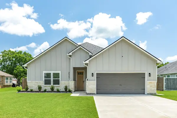 2527 Turberry Drive, West Columbia, TX 77486