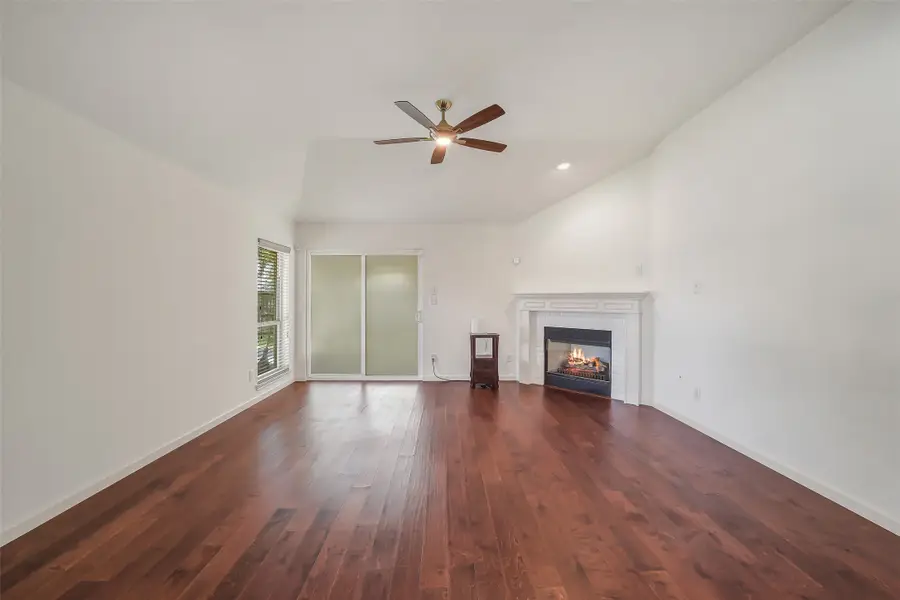 16366 Mellow Oaks Lane, Sugar Land, TX 77498 - #3