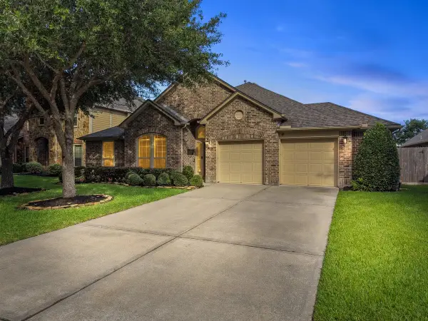 2807 Jordan Creek Court, League City, TX 77573
