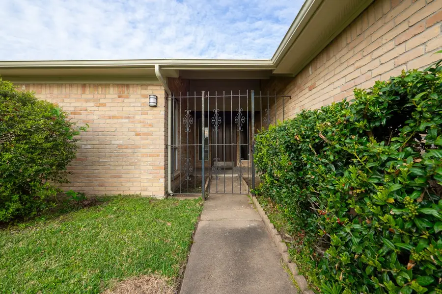 7310 Westbranch Drive, Houston, TX 77072 - #3
