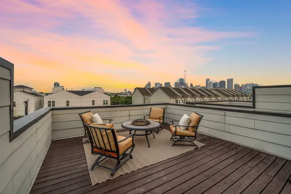 2705 St Emanuel Street, Houston, TX 77004