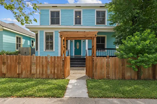 3919 Avenue O, Galveston, TX 77550