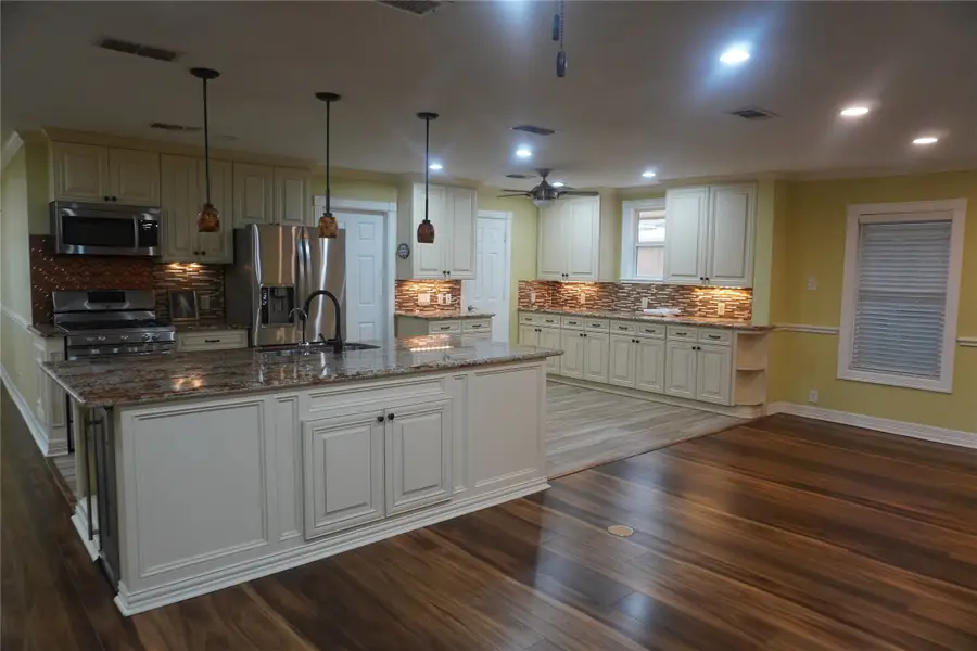 7506 Dearborn Street, Houston, TX 77055 - #3