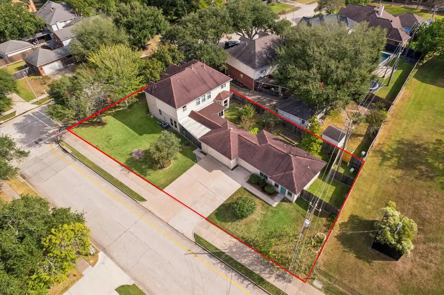 702 Huntercrest Street, El Lago, TX 77586 - Image #3