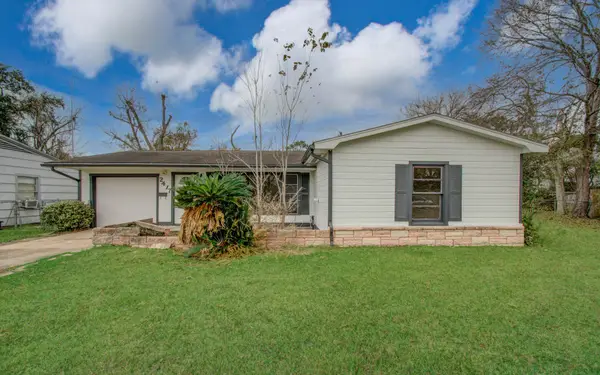 2417 Pecan Street, Dickinson, TX 77539