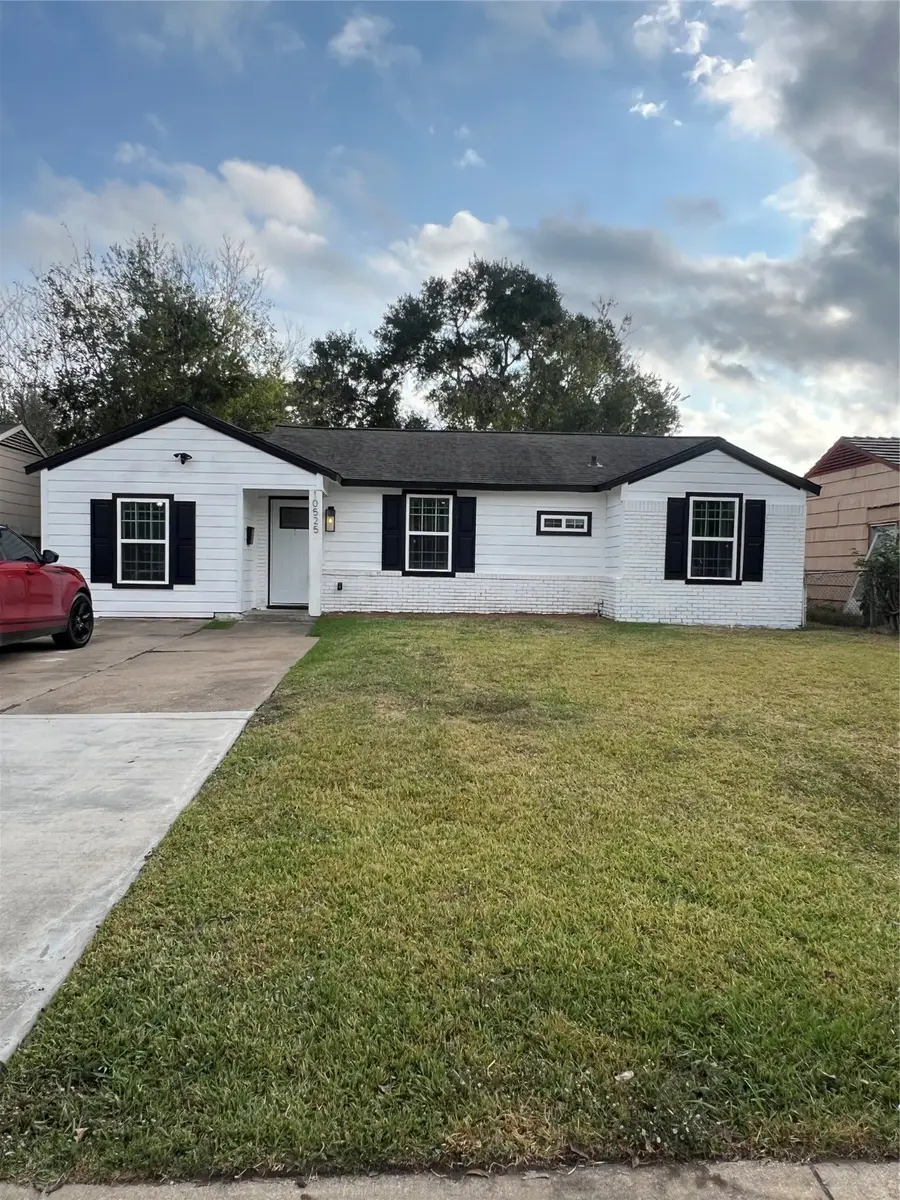 10525 Fairland Drive, Houston, TX 77051 - #2