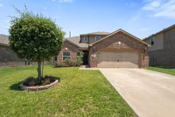 1327 Diamond Drape Drive, Rosharon, TX 77583