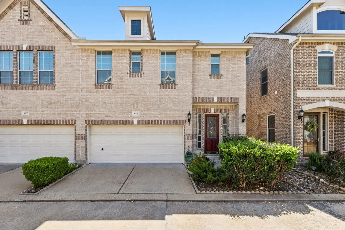 3207 Holly Shores Drive, Houston, TX 77042 - #1