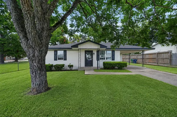 803 W First Street, Brenham, TX 77833