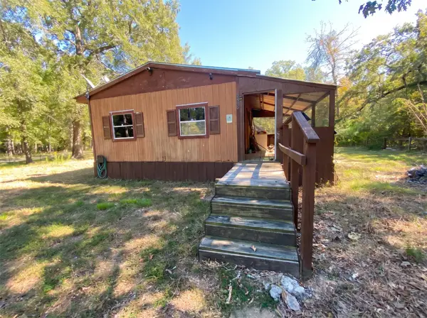 585 Klein Drive, Livingston, TX 77351