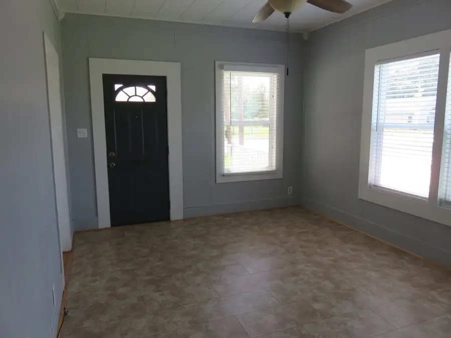 1719 Grand Avenue, Liberty, TX 77575 - #3