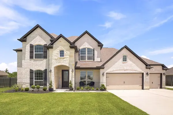 15211 Icet Creek Avenue, Mont Belvieu, TX 77523