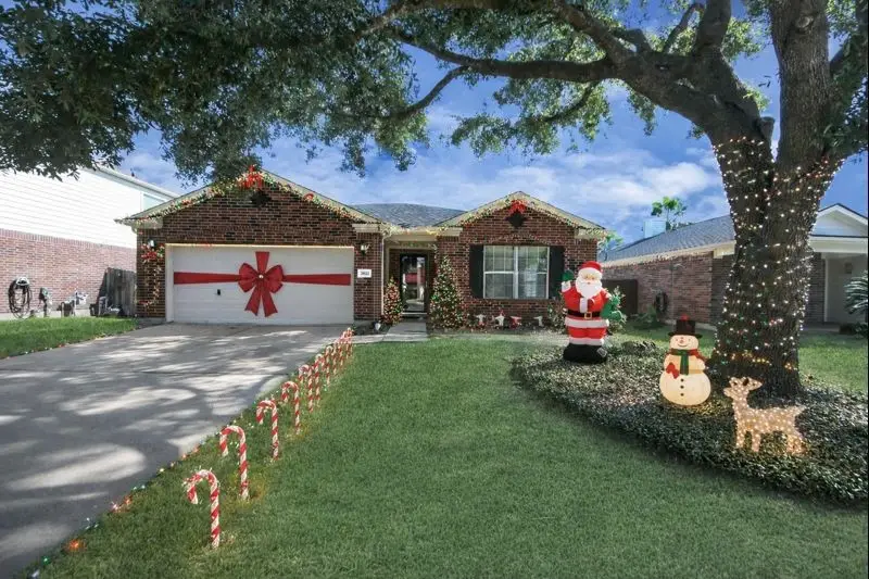 2822 Sandberry Drive, Kingwood, TX 77345 - Image #1