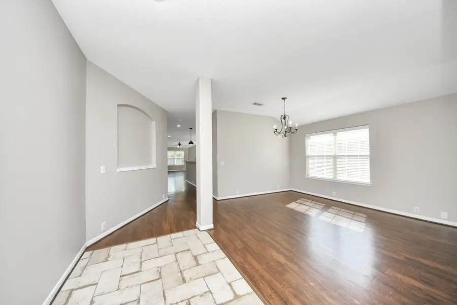 2822 Sandberry Drive, Kingwood, TX 77345 - Image #3