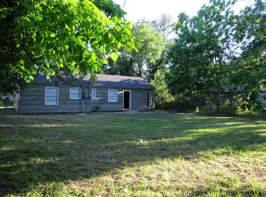 6107 Beldart Street, Houston, TX 77033 - #2