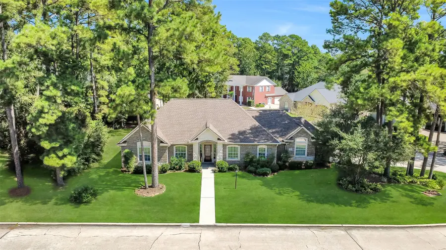 8 Fairfield Drive, Montgomery, TX 77356 - #2