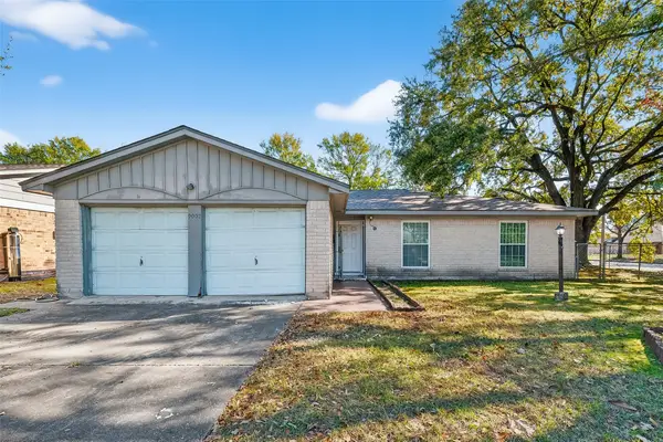 9002 Bunny Run Drive, Houston, TX 77088