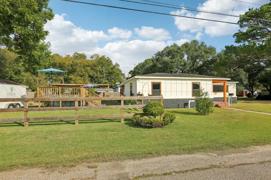 1506 Colorado Avenue, La Marque, TX 77568 - Image #2