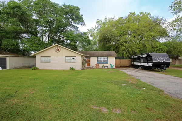 4028 Avenue O, Santa Fe, TX 77510