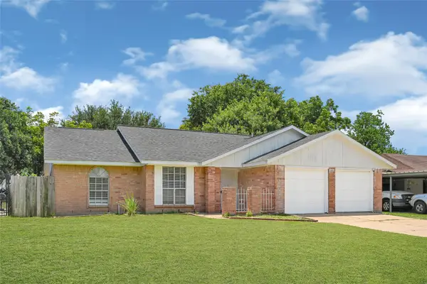 1123 Fallbrook Drive, Houston, TX 77038