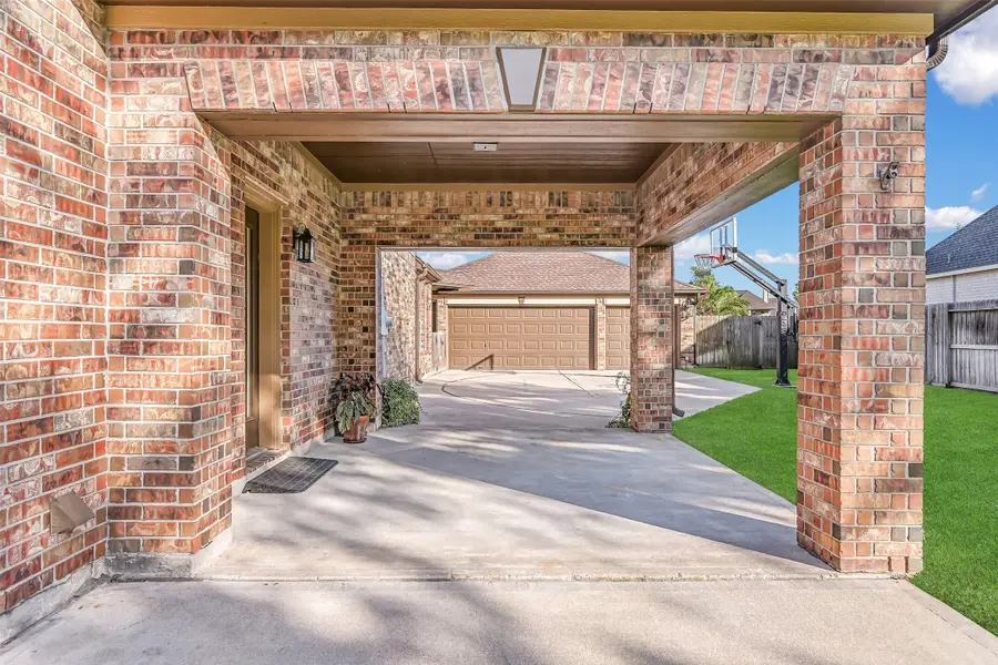 1607 Cascade Falls Drive, Friendswood, TX 77546 - #3