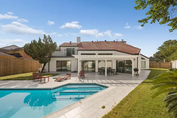 12002 S Circle Drive, Houston, TX 77071