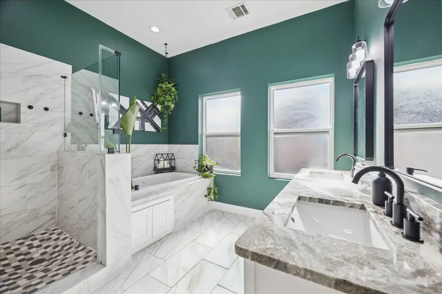 2108 Oatfield Drive, Houston, TX 77018 - #2
