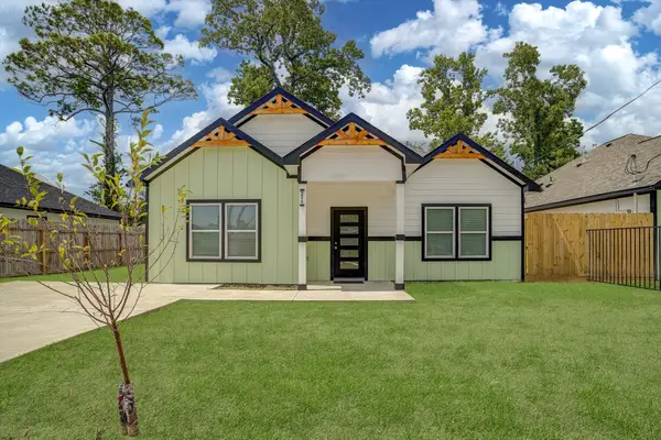 5915 Rietta Street, Houston, TX 77016
