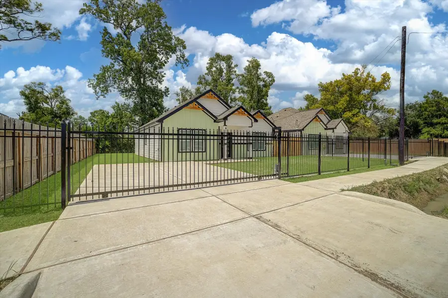 5915 Rietta Street, Houston, TX 77016 - #3