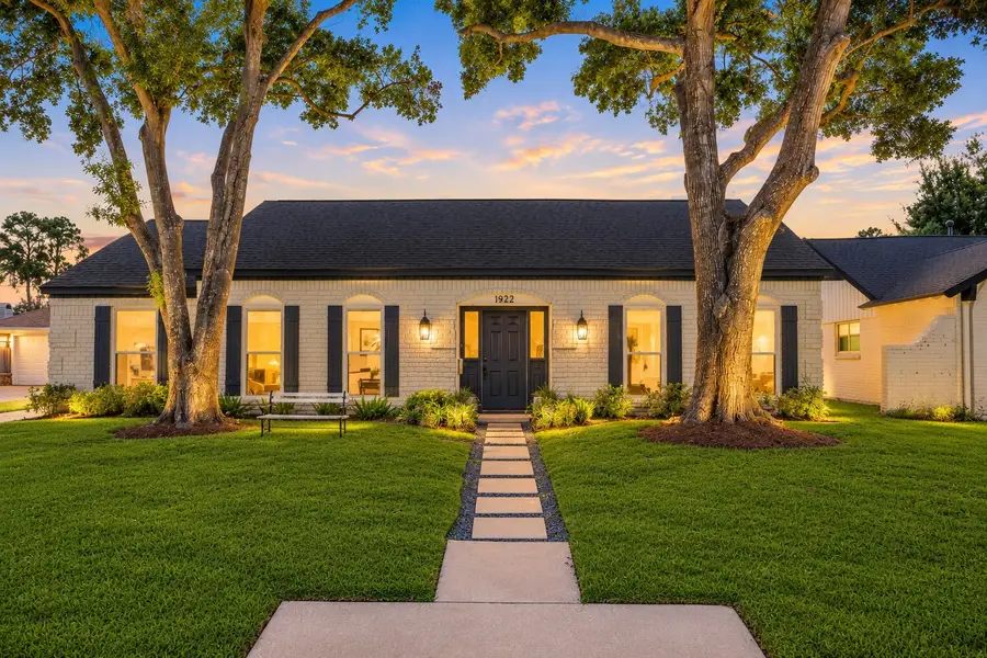 1922 Shadowdale Drive, Houston, TX 77043 - #2