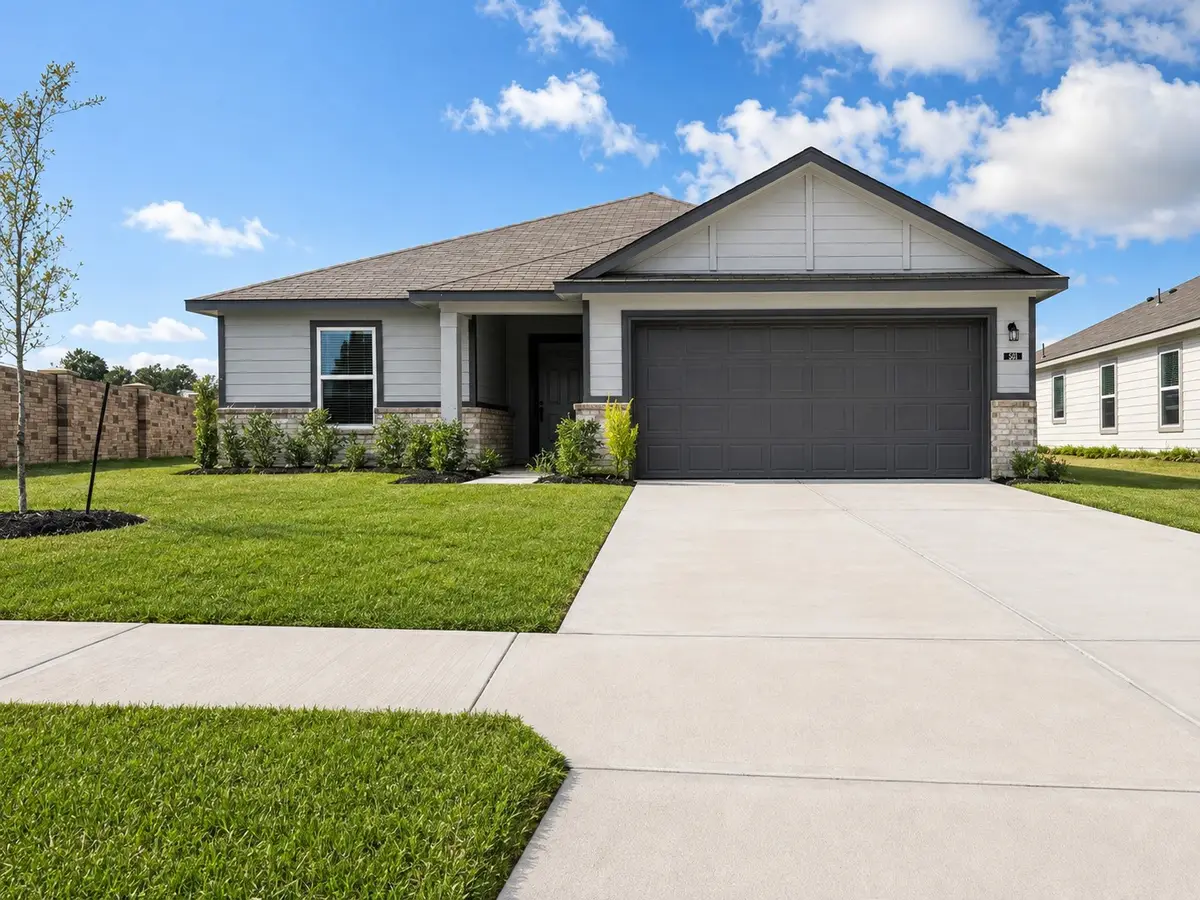 501 Oak Chase Avenue, Dayton, TX 77535 - #1