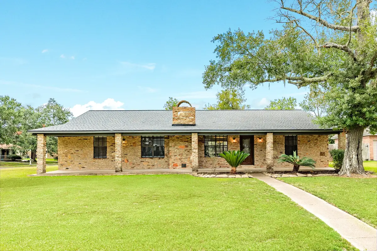 436 Huckleberry Drive, Lake Jackson, TX 77566 - #1