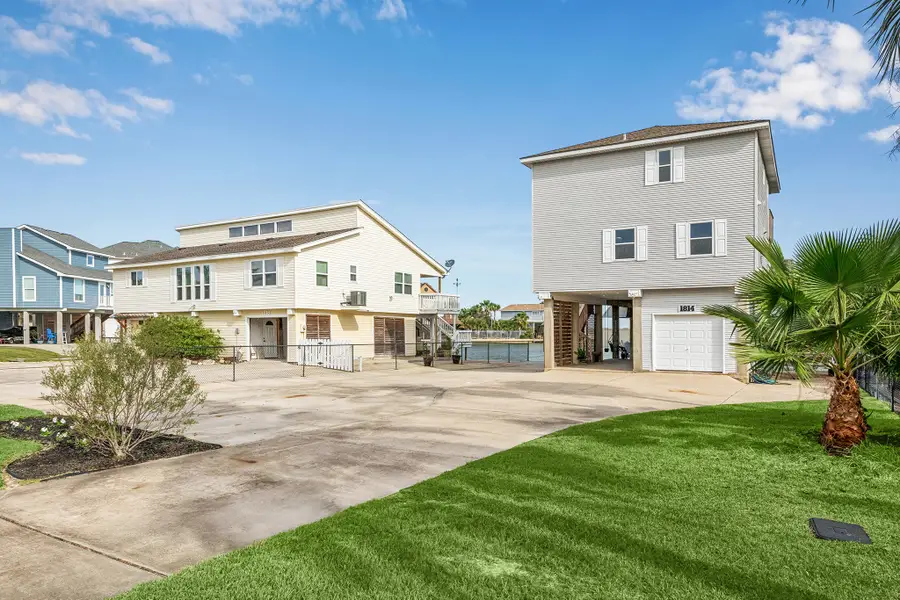 1814 Tiki Drive, Tiki Island, TX 77554 - Image #2