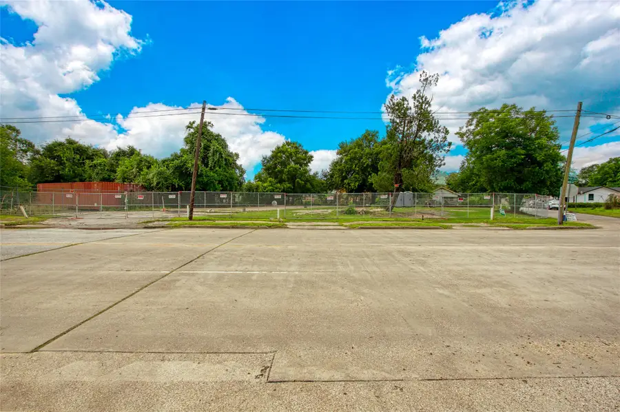 4502 Liberty Road, Houston, TX 77026 - #2