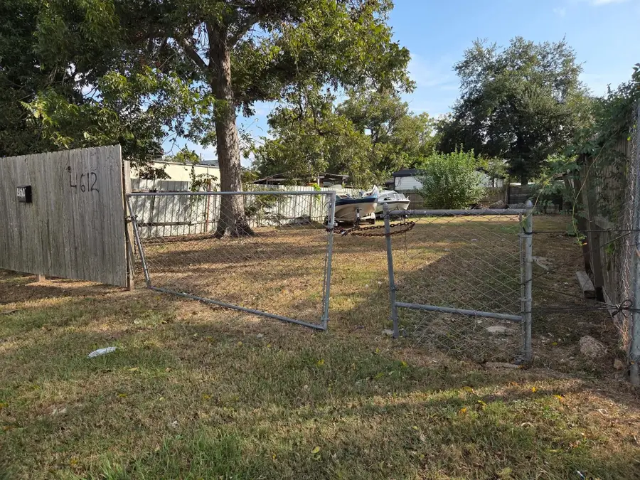 4614 Weaver Road, Houston, TX 77016 - #2