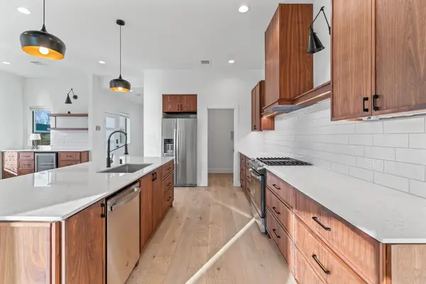 3802 Commerce Street, Houston, TX 77003