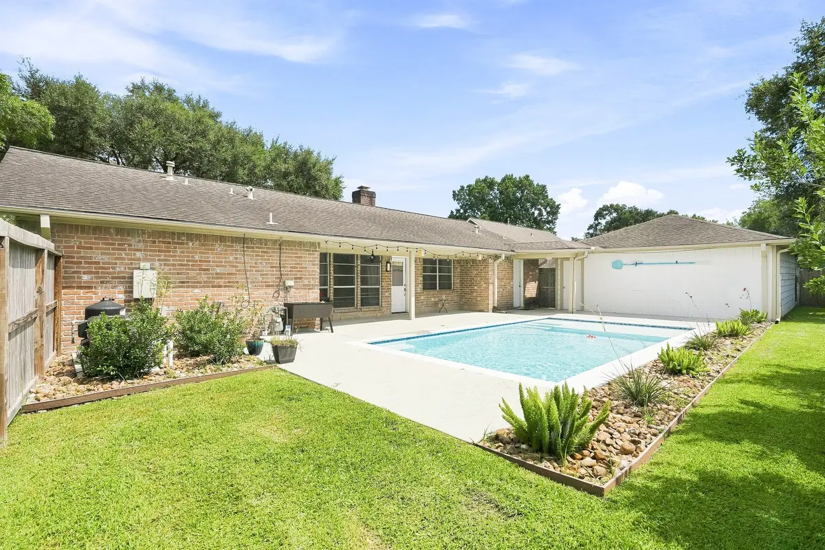 1135 Trowbridge Drive, Houston, TX 77062 - #1
