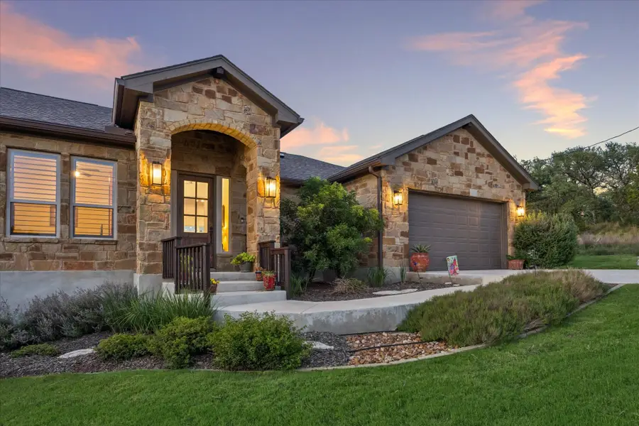 219 Flanders, Fischer, TX 78623 - #3