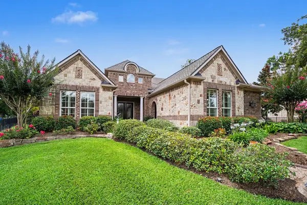 32303 Waterford Crest Lane, Fulshear, TX 77441