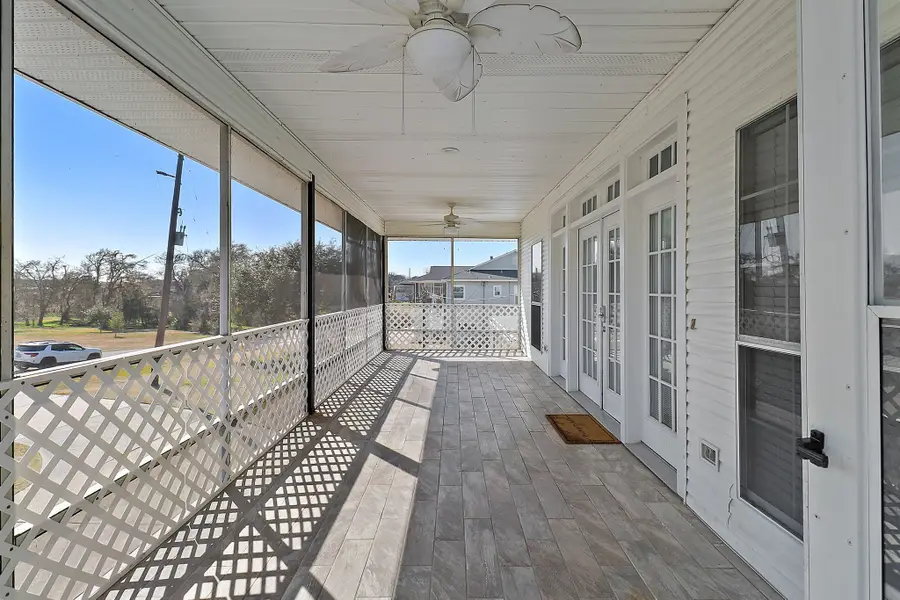 1306 Spring Branch Drive, Cove, TX 77523 - #2