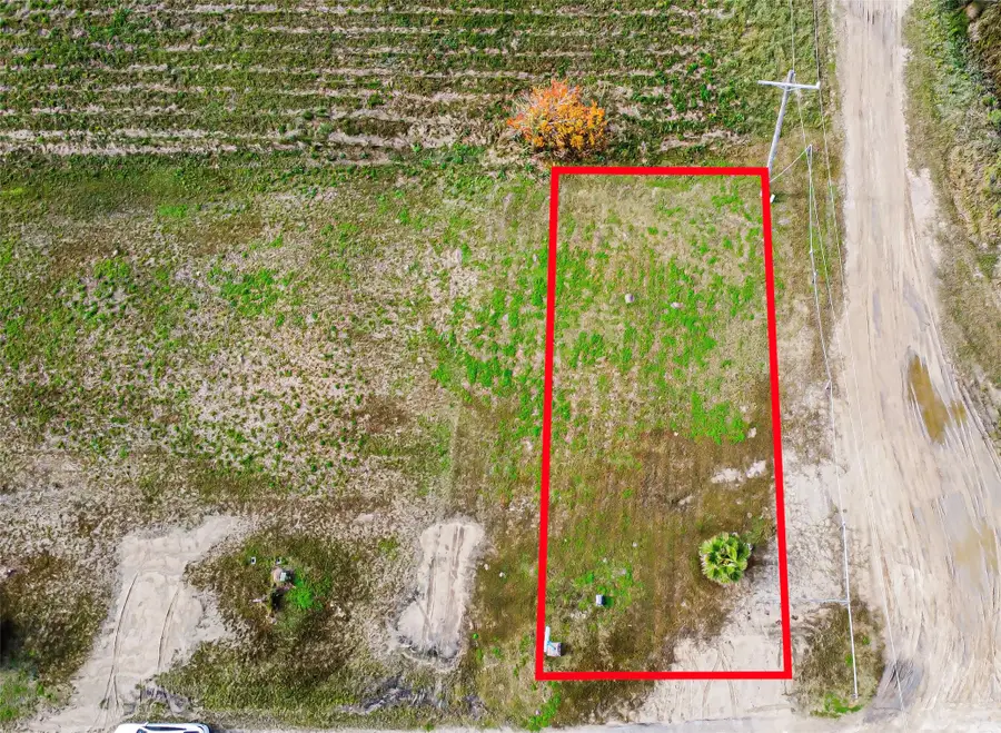 1043 Brighton Jones Boulevard, Gilchrist, TX 77617 - #3