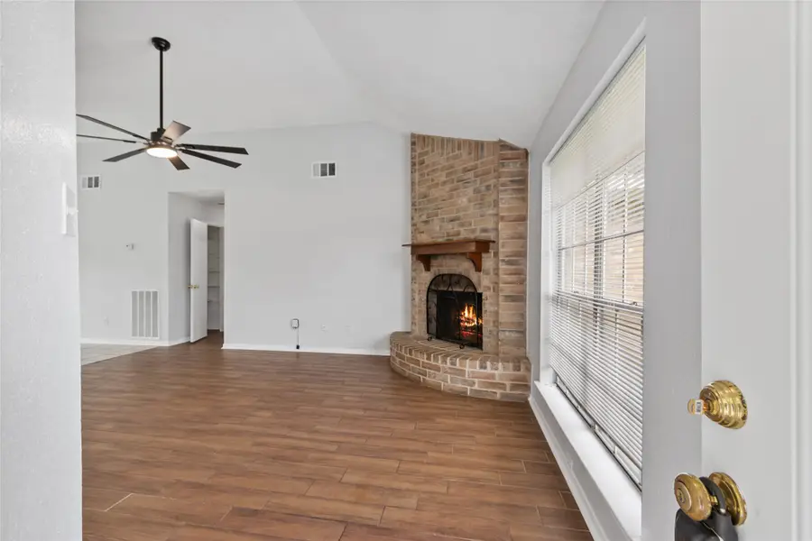 3105 Wood Fox Drive, Alvin, TX 77511 - #2
