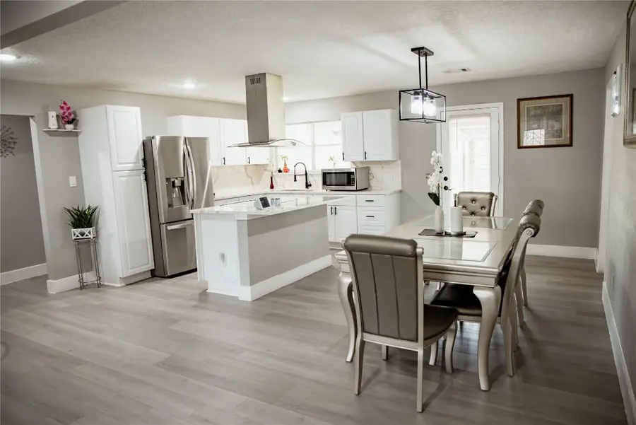 2702 Prairie Avenue, Pasadena, TX 77506 - #3