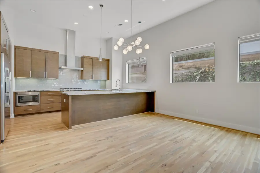 1311 Castle Court #A, Houston, TX 77006 - #3